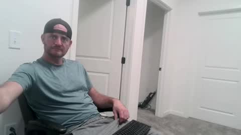 Snapshot of fallout7657 chatting on 10-03-25, 02:30 Daddy online show from 10-03-25, 02:30