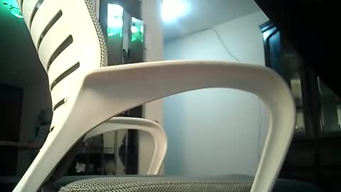 Snapshot of fallwithlove chatting on 02-27-26, 06:13 Love online show from 02-27-26, 06:13