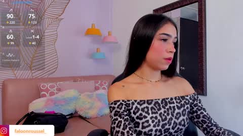 Snapshot of faloonroussel chatting on 12-20-24, 06:02 Faloon online show from 12-20-24, 06:02
