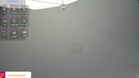 Snapshot of faloonroussel chatting on 01-05-25, 06:24 Faloon online show from 01-05-25, 06:24