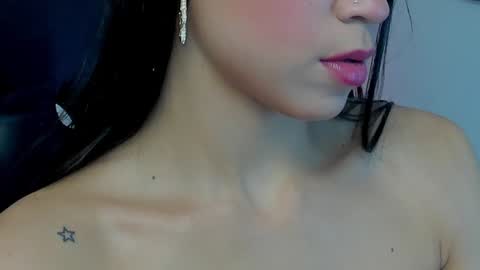 Snapshot of faloonroussel chatting on 01-06-25, 09:00 Faloon online show from 01-06-25, 09:00