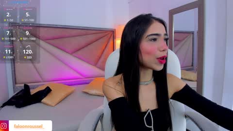 Snapshot of faloonroussel chatting on 01-11-25, 06:12 Faloon online show from 01-11-25, 06:12