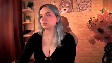 Bella online show from 12-19-25, 02:13