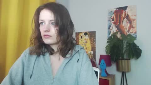 Nadine online show from 10-08-25, 04:54