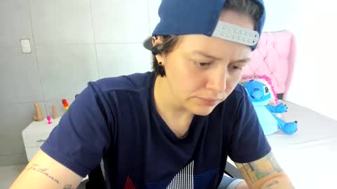 FANNY online show from 09-12-25, 04:23