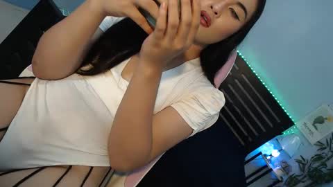 Snapshot of fantasticcock69_daniella chatting on 02-25-25, 02:22 DANIELLA - DONT FORGET TO GIVE ME A THUMBSU UP online show from 02-25-25, 02:22