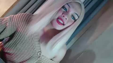 Snapshot of fantasticcock69_daniella chatting on 02-25-26, 05:39 DANIELLA - DONT FORGET TO GIVE ME A THUMBSU UP online show from 02-25-26, 05:39