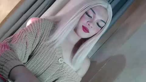 Snapshot of fantasticcock69_daniella chatting on 02-27-26, 08:03 DANIELLA - DONT FORGET TO GIVE ME A THUMBSU UP online show from 02-27-26, 08:03