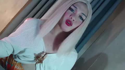 Snapshot of fantasticcock69_daniella chatting on 03-01-26, 06:26 DANIELLA - DONT FORGET TO GIVE ME A THUMBSU UP online show from 03-01-26, 06:26