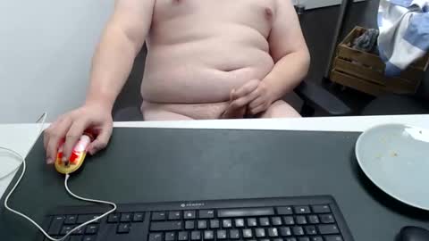 Cardi online show from 11-21-25, 03:54