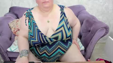 fashiona online show from 02-09-25, 02:17