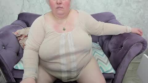 fashiona online show from 02-13-25, 02:56