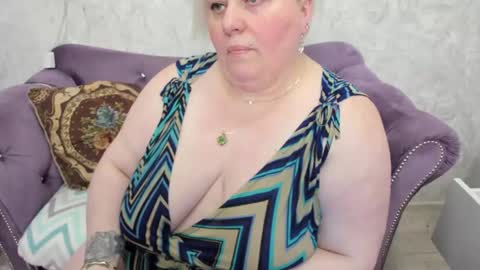 fashiona online show from 03-02-25, 07:54