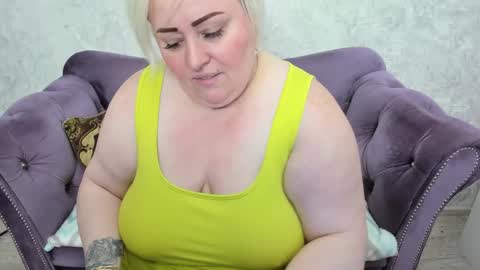 fashiona online show from 09-22-25, 08:55