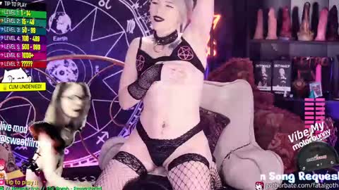  Lily  Waifu  online show from 02-18-25, 02:27