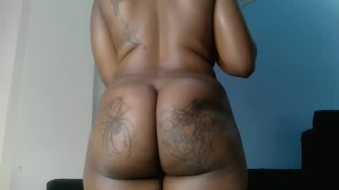 Winnie online show from 01-04-25, 02:35