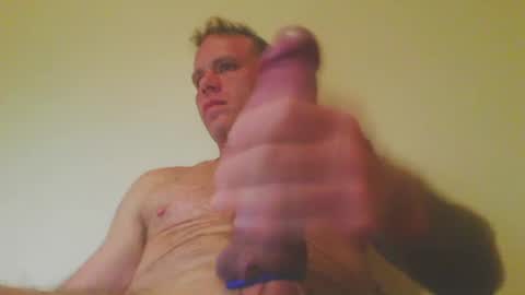 Snapshot of fatd4puss chatting on 09-20-25, 01:28 fatd4puss online show from 09-20-25, 01:28