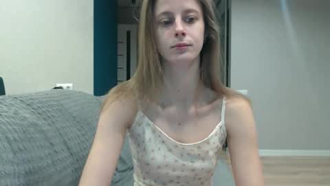 favoriteyour online show from 11-10-25, 03:27