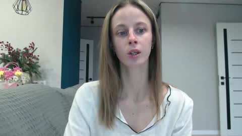 favoriteyour online show from 12-01-25, 08:19