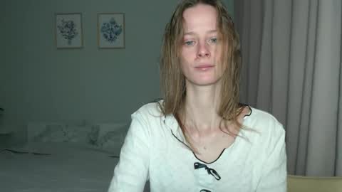 favoriteyour online show from 01-17-26, 04:50