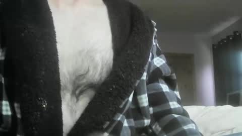 Snapshot of feardubh chatting on 11-26-25, 02:51 feardubh online show from 11-26-25, 02:51