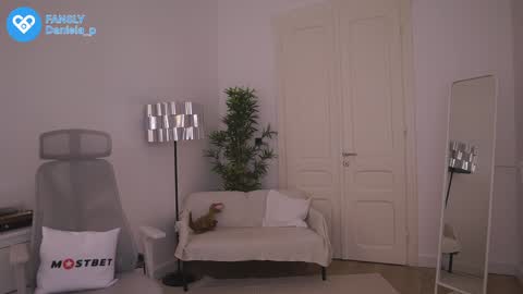 Daniela online show from 12-13-24, 05:43