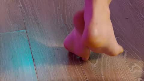 FeetVibe online show from 01-19-26, 08:07