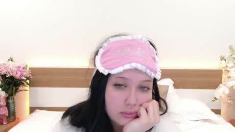 Felicia Herceg online show from 10-22-25, 09:20