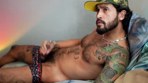 Snapshot of felix_candela chatting on 12-23-24, 07:30 Felix Candela online show from 12-23-24, 07:30