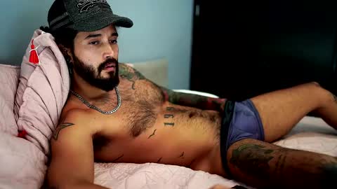 Snapshot of felix_candela chatting on 01-23-25, 05:52 Felix Candela online show from 01-23-25, 05:52