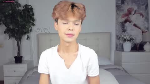 Felix online show from 09-21-25, 03:02