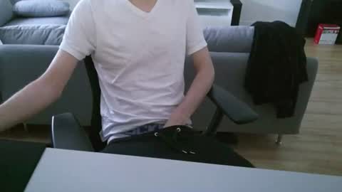 Snapshot of felixsagg chatting on 06-18-26, 06:02 felixsagg online show from 06-18-26, 06:02