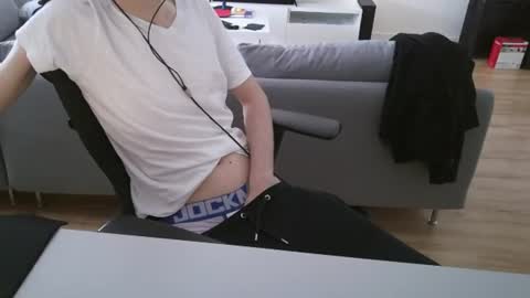 Snapshot of felixsagg chatting on 06-18-26, 09:14 felixsagg online show from 06-18-26, 09:14