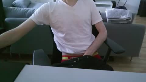 Snapshot of felixsagg chatting on 06-25-26, 06:40 felixsagg online show from 06-25-26, 06:40