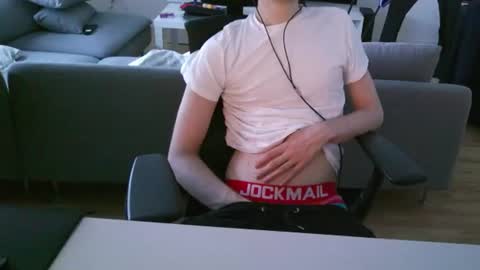 Snapshot of felixsagg chatting on 06-27-26, 04:34 felixsagg online show from 06-27-26, 04:34