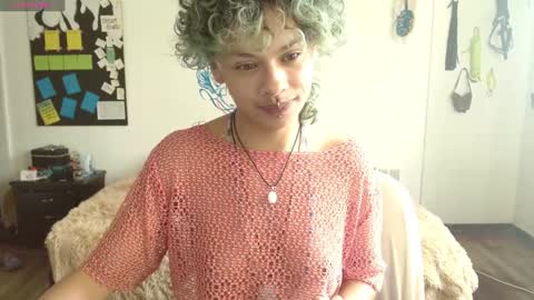 Snapshot of fenixmfx chatting on 01-02-25, 09:07 Fenix online show from 01-02-25, 09:07