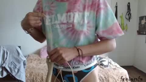 Snapshot of fenixmfx chatting on 02-21-25, 06:26 Fenix online show from 02-21-25, 06:26