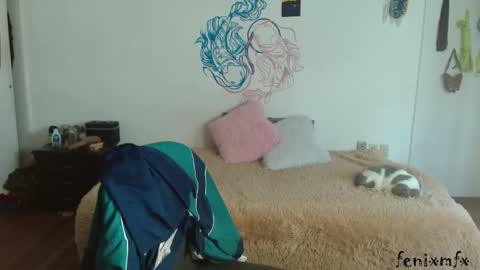 Snapshot of fenixmfx chatting on 02-25-25, 08:09 Fenix online show from 02-25-25, 08:09