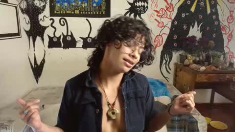 Snapshot of fenixmfx chatting on 10-16-25, 09:16 Fenix online show from 10-16-25, 09:16