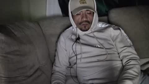 fernand89 online show from 11-05-25, 06:24