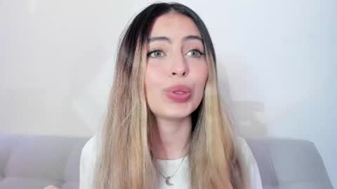 fernanda  online show from 02-25-26, 01:43