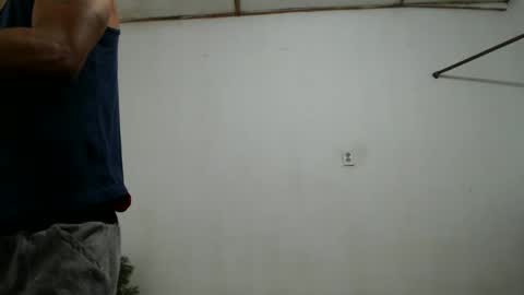 fernandez_latinblack online show from 12-18-24, 02:21