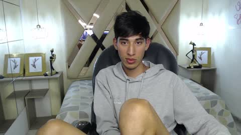 Snapshot of ferphoenix_ chatting on 01-07-25, 09:50 FER PHOENIX online show from 01-07-25, 09:50