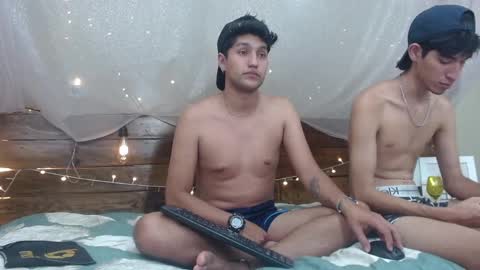 Snapshot of ferphoenix_ chatting on 01-21-25, 01:29 FER PHOENIX online show from 01-21-25, 01:29