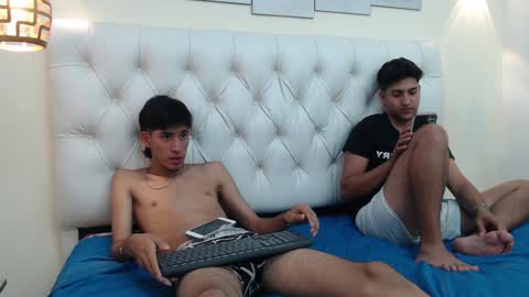 Snapshot of ferphoenix_ chatting on 01-30-25, 09:47 FER PHOENIX online show from 01-30-25, 09:47