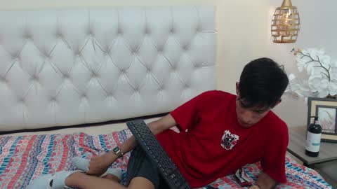 Snapshot of ferphoenix_ chatting on 02-03-25, 09:30 FER PHOENIX online show from 02-03-25, 09:30