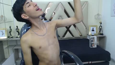 Snapshot of ferphoenix_ chatting on 02-06-25, 03:27 FER PHOENIX online show from 02-06-25, 03:27