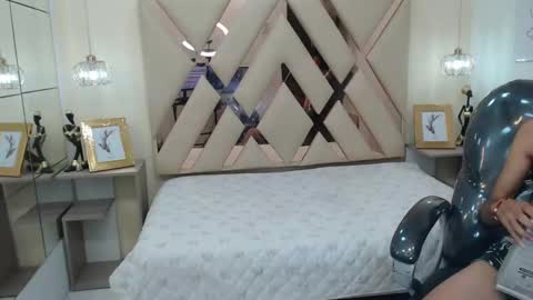 Snapshot of ferphoenix_ chatting on 02-10-25, 06:31 FER PHOENIX online show from 02-10-25, 06:31