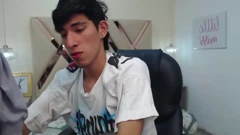 Snapshot of ferphoenix_ chatting on 02-27-25, 03:58 FER PHOENIX online show from 02-27-25, 03:58