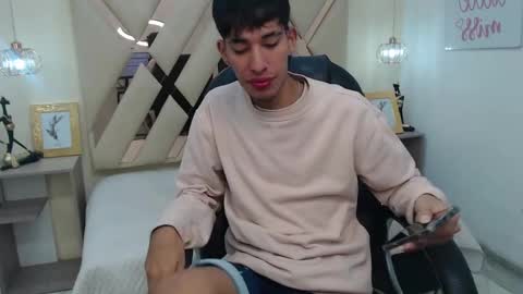 Snapshot of ferphoenix_ chatting on 03-08-25, 03:39 FER PHOENIX online show from 03-08-25, 03:39